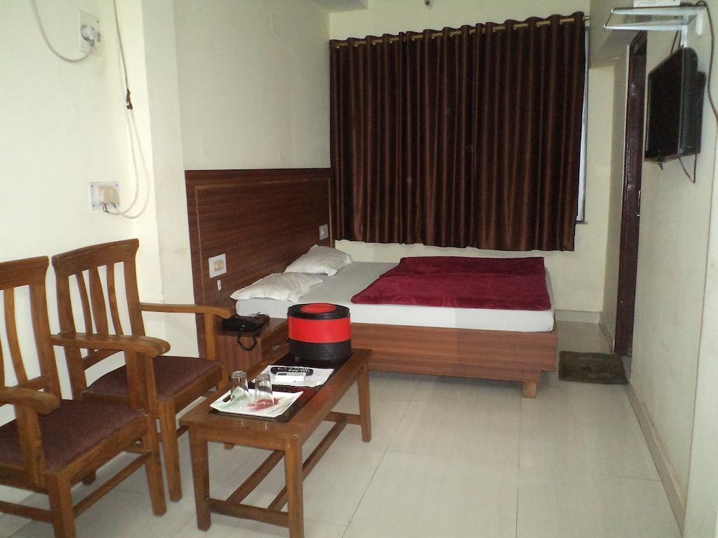 Hotel Umang Лакхнау Номер фото